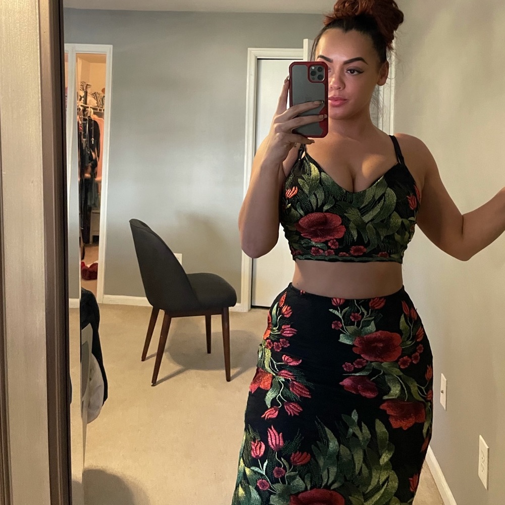 2 piece flower skirt set
